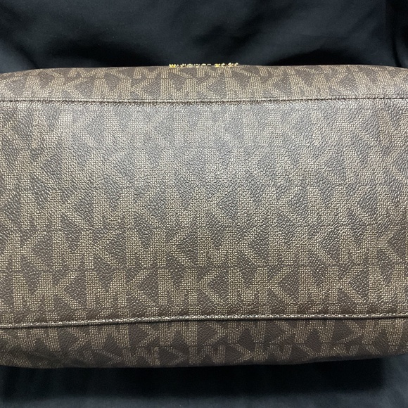 NWOT MICHAEL KORS PURSE - Picture 3 of 9